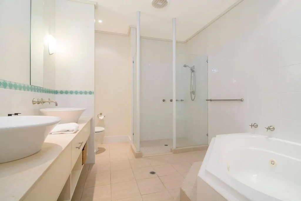 Villa Oceanique - Absolute Beachfront Port Douglas Australien